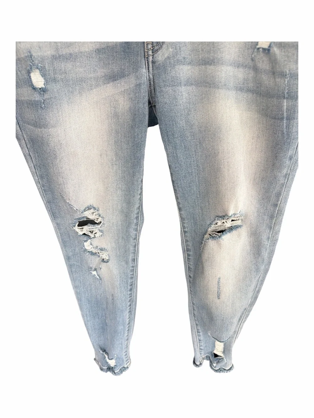 KanCan |Size 13/30 |Distressed |Light Wash Jeans |Frayed Hem - Picture 8 of 12